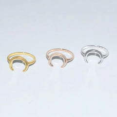 Fashionable Minimalist Open Ring with Moon Design
