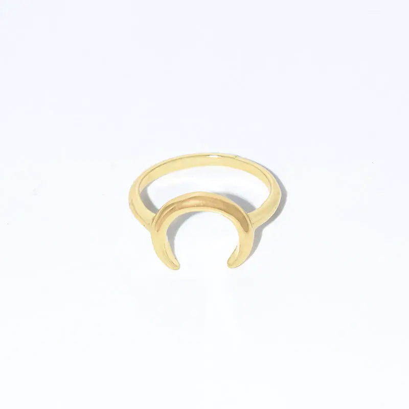 Fashionable Minimalist Open Ring with Moon Design